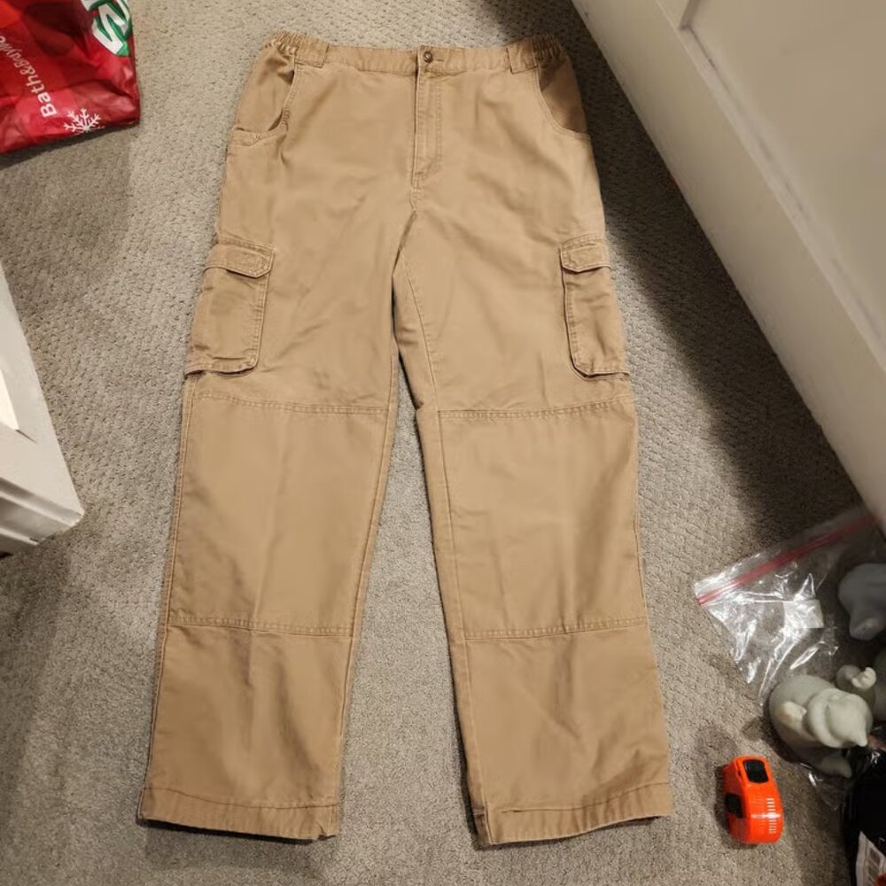 Cabela's Trail Hiker cargo pants. 36/38. Read.